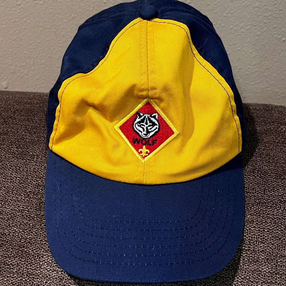 🎉🎉Cub Scout Wolf Cap hat. Very good preowned condition! Size small/med🎉🎉🧢🧢